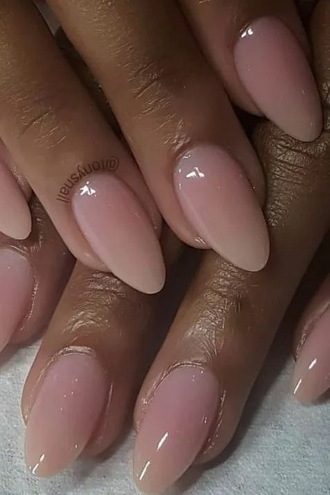 Classy Nude Nail Designs, Pink Nail Ideas, Unghie Sfumate, Kutek Disney, Nude Nail Designs, Nagel Tips, Nude Nail, Minimal Nails, Jelly Nails