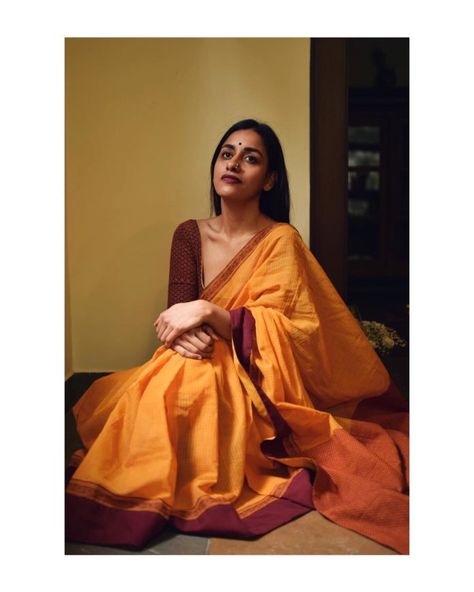 Margazhi Sarees Cotton Saree Styling, Dusky Skin, Saree Styling, Bengali Saree, Keep Me Stylish, Punjabi Culture, Indian Theme, Traditional Beauty, Sari Blouse Designs