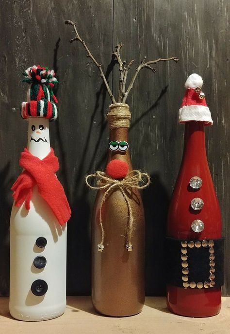 Xmas Wine Bottle Ideas, Wine Bottle Winter Crafts, Wine Bottle Reindeer, Christmas Crafts With Wine Bottles, Christmas Decorated Bottles, Wine Bottle Snowman, Christmas Bottles Decoration, Wine Bottle Gnomes, Christmas Bottle Ideas