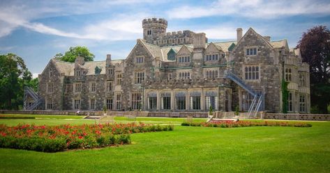 Meet The Long Island Town Responsible For 'The Great Gatsby' Hempstead House, Hofstra University, Old Westbury Gardens, Westbury Gardens, Island Town, Historic Mansion, Looks Country, Long Island Ny, University Campus