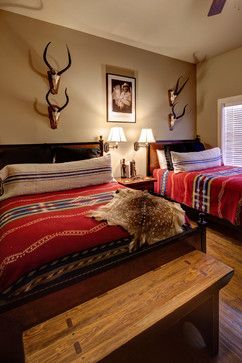 Ideas for Decorating with Blankets - Town & Country Living Western Style Bedroom, Native American Bedroom, Southwest Bedroom, Southwestern Bedroom, Lodge Bedroom, Western Bedroom, Farmhouse Interior Design, Farmhouse Interior, Traditional Bedroom