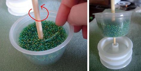 DIY: How to Make Bead Spinner.  One of those why-didn't-I-think-of-that ideas!   #handmade #jewelry #bead #beading #spinner Diy Bead Spinner, Tambour Lace, Bead Spinner, Loom Board, Eyeglasses Holder, Bead Creations, Wire Diy, Beading Tools, Seed Bead Tutorial