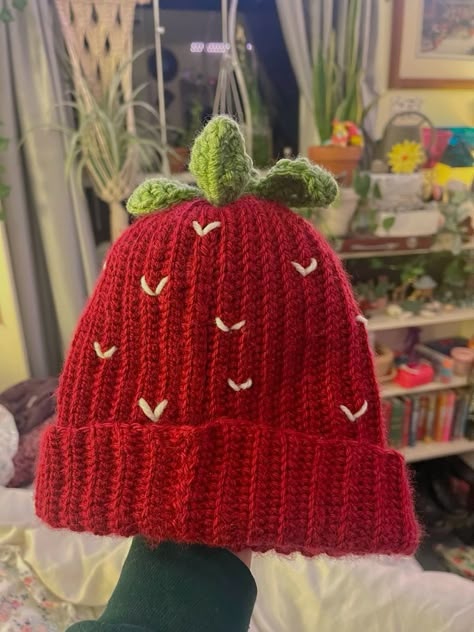 #strawberry #strawberries #strawberryblonde #crochet #crocheting #crochetlove #crochetinspiration Acrylic Yarn Projects, Crochet Strawberry Hat, Strawberry Beanie, Crochet Acrylic Yarn, Crochet Clothing Ideas, Crochet Baby Things, Ideas To Crochet, Strawberry Hat, Crochet Caps