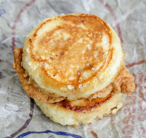 Copycat Mcgriddle, Chicken Mcgriddle, Mcgriddle Recipe, Mcdonalds Copycat Recipes, Krusteaz Pancake Mix, Batch Baking, Mcdonalds Chicken, Fast Food Breakfast, Copy Cats