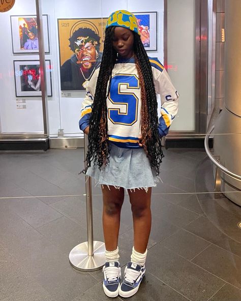 Sza Jersey Outfit, Sza Outfits Concert, Sza Jersey, Sza Fits, Sza Outfits, Hbcu Fashion, Sza Concert, Fashion School Outfits, Teen Fashion Trends