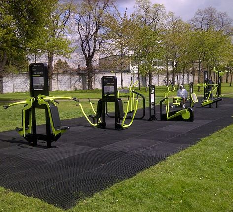 Outdoor Gym Equipment, Adult Playground, Wooden Playground, Outdoor Fitness Equipment, Outdoor Park, Gym Room, Playground Design, Exercise Motivation, Outdoor Gym