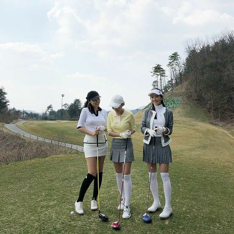 Girl Golf Outfit, Golf Women, Golf Style, Golf Party, Girls Golf, Golf Attire, Vintage Golf, Golf Dresses, Golf Wear