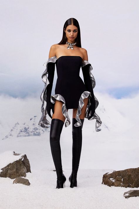 David Koma Resort 2023, David Koma Runway, David Koma 2023, David Koma Dress, Fem Fashion, Trend 2023, Fashion Student, Resort 2023, Stage Outfit