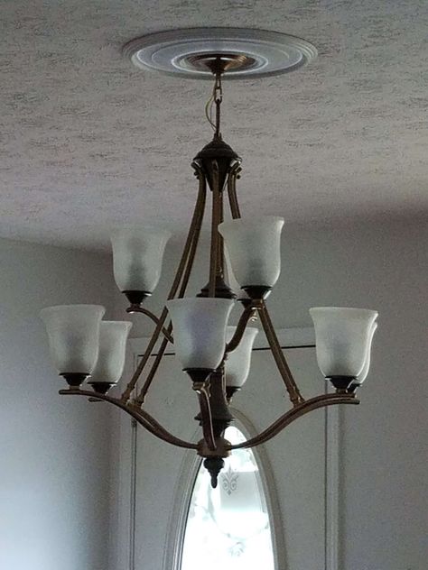 How to update an old chandelier ~ whiteRaven & Co Chandelier Makeover Diy, Farmhouse Chandelier Dining Rooms, Old Chandelier, Chandelier Makeover, Makeover Before And After, Farmhouse Chandelier, Paint Sprayer, Rustic Chandelier, Dining Room Chandelier