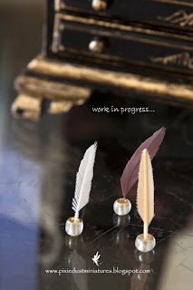 Pixie Dust Miniatures: My Workspace - Quills and Inkwells! Spooky Miniatures, Cardboard Castle, Harry Potter Miniatures, Back In 2010, Fairy House Diy, Haunted Dollhouse, Halloween Miniatures, Mini Doll House, Haunted Dolls