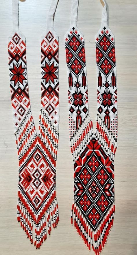 Ukrainian Pattern, Diy Ribbon Flowers, Beadwork Bracelet, Beaded Necklace Patterns, Unique Pendant Necklace, Necklace Patterns, Handmade Beaded Necklaces, Bead Loom Patterns, Diy Ribbon