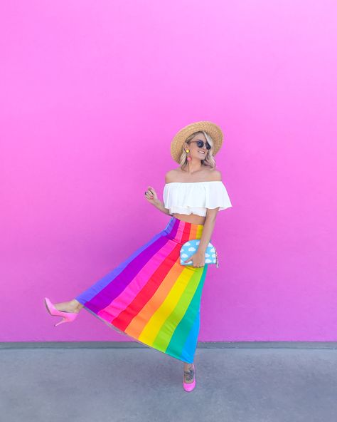 What's In My Clutch: Splendid Rags Hair Rainbow, Rainbow Skirt, Studio Diy, Rainbow Outfit, Rainbow Aesthetic, Rainbow Fashion, Pride Outfit, Skirt Maxi, Gay Pride