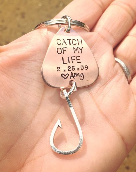 Thanks for the kind words! ★★★★★ "Perfectly as described! My boyfriend loves fishing and romantic gifts, so this is a perfect birthday present for him! Its very well made and shipped quickly!" Braeburn Fishing Keychain, Bobby Lee, Birthday Quotes For Girlfriend, Birthday Present For Boyfriend, Bday Gifts For Him, Surprise Gifts For Him, Romantic Gifts For Him, Birthday Presents For Him, Look Rose