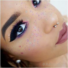 Edm Makeup, Rainbow Freckles, Freckles Tattoo, Music Festival Makeup, Freckles Makeup, Fairy Halloween, Eyebrows Eyelashes, Makeup Eyebrows, Pride Makeup