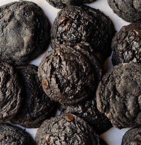 Black Cocoa Cookies Black Cocoa Recipes, Black Cocoa Cookies, Dark Cocoa Cookie, Coal Cookies, Halloween Cookie Treats, Black Cookies, Reeses Cookies, Lava Cookies, Cocoa Powder Recipes