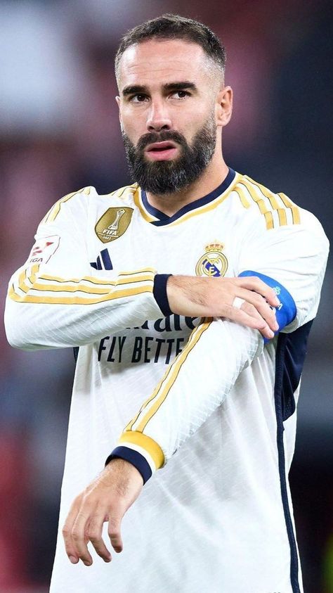 Ali Jee Pic, Nacho Fernandez, Dani Carvajal, Chelsea Soccer, Long Hair Beard, Real Madrid Club, Real Madrid Team, Ronaldo Real Madrid, Real Madrid Wallpapers