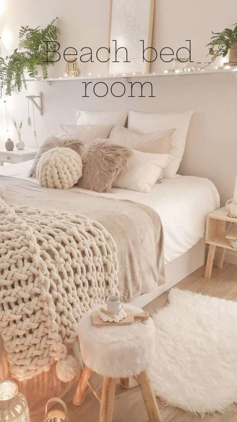 White Bedroom Cozy, Table And Bed, Desk Side Table, Bed Inspo, Green Bedroom Ideas, Home Moodboard, Aesthetic House, White Bed, Preppy Room Decor