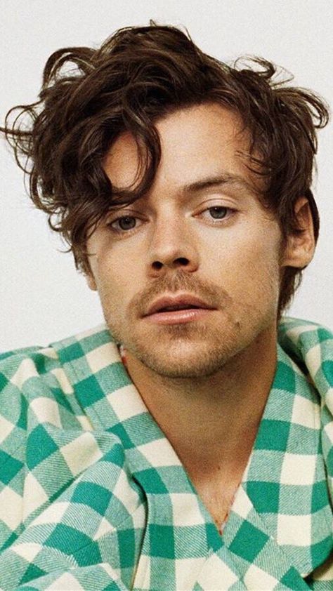 Harry Styles | GUCCI | 2022 Gucci 2022, Harry Styles Gucci, Harry Styles Hair, Harry Styles Face, Harry 1d, Ha Ha Ha, British Music, Principe Harry, Harry Styles Cute