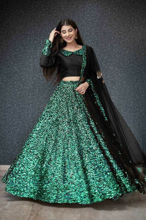 Sequence Lehenga, Bridesmaid Dresses Indian, डिजाइनर कपड़े, Black Lehenga, Party Wear Lehenga Choli, Lehnga Dress, Lehenga Wedding, Gaun Fashion, Lehenga Online