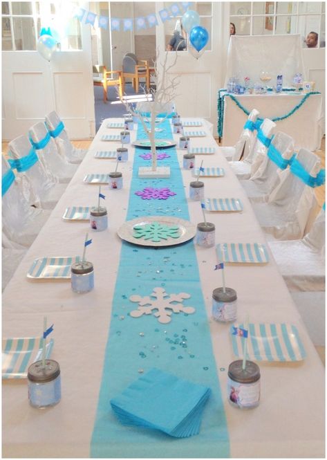 Frozen Table, Frozen 3rd Birthday, Queen Birthday Party, 4de Verjaardag, Elsa Birthday Party, Frozen Bday Party, Disney Frozen Birthday Party, Disney Frozen Party, Frozen Birthday Theme