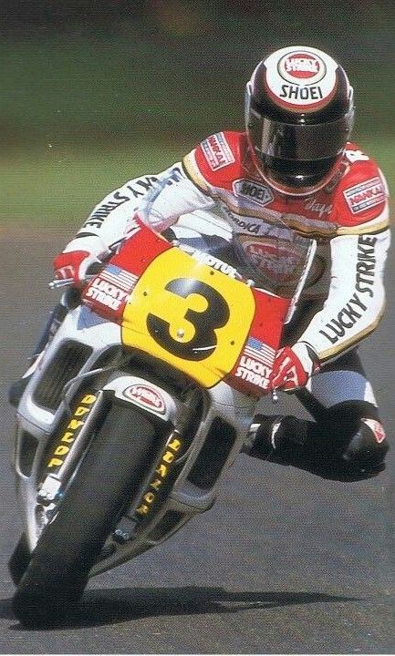 Wayne Rainey, Yamaha Racing, Motorcycle Racers, Fast Bikes, Hot Bikes, Motorcycle Riders, Suzuki Gsx, Racing Motorcycles, Suzuki Gsxr