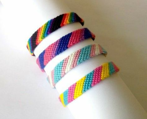 Pride Friendship Bracelet, Pride Crafts, Lgbt Flags, Knotted Bracelets, Flag Bracelet, Chevron Friendship Bracelets, String Bracelet Patterns, Braided Bracelet Diy, Cute Friendship Bracelets