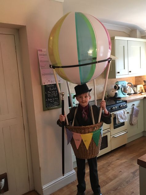 Phileas fogg around the world in 80 days amazing world book day costume Invisible Man Costume, World Book Day Outfits, Gumball Machine Costume, World Book Day Ideas, Balloon Halloween, Reindeer Costume, Book Costumes, World Book Day Costumes, Book Day Costumes