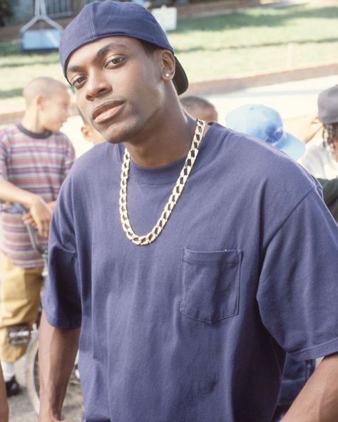 𝚃𝚑𝚛𝚘𝚠𝚋𝚊𝚌𝚔 80𝚜 90𝚜 00𝚜 𝚎𝚛𝚊 on Instagram: “Smokey 💙✨ . . . Friday ‘95 . . . . . #christucker #smokey #friday #throwback #throwbackbuzz #90s #90sera #90smen #90smovie #90sfilm…” Chris Tucker Friday, Smokey From Friday, Friday Film, Friday Movie, Chris Tucker, Estilo Cholo, Kobe Bryant Wallpaper, Hate Mondays, 90s Men