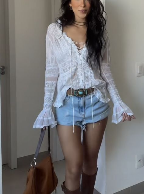 Boho Chic Outfits 2024, Boho Fairy Outfit, Boho Chic Aesthetic Outfit, Look Boho Chic, Looks Country, Thrifted Outfits, Boho Girl, Boho Chic Outfits, Fashion Killa