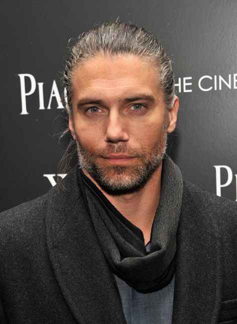 Anson Mount. I don't normally like guys with long hair and facial hair, but he pulls it off... Easy French Twist, Anson Mount, French Twist Updo, Kristen Ashley, Hell On Wheels, Edgar Allan Poe, Grey Hair, Good Looking Men, Madonna