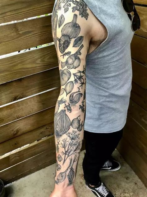 Thigh Plant Tattoos Women, Vegetable Tattoo, Cooking Tattoo, Culinary Tattoos, Chef Tattoo, Tato Tradisional, Food Tattoos, Torso Tattoos, Vegan Tattoo