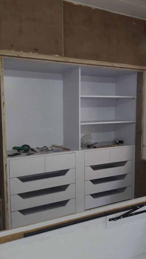 Wardrobe Inside Design, Dj Furniture, Modern Bedroom Wardrobe Ideas, टीवी यूनिट, Wardrobe Internal Design, बेडरूम डिजाइन, Modern Bedroom Wardrobe, Sliding Door Wardrobe Designs, Wall Wardrobe Design