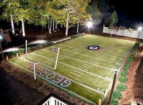 :O lucky! Football field in the backyard! Great dream! Would work perfect with Stevie because he loves football Backyard Football Party, Backyard Football, Ranch Property, Sport Ideas, Backyard Sports, Playground Landscaping, Batting Cage, Backyard Baseball, Sports Ideas