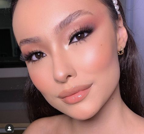 Soft Glam Makeup Blush Pink, Wedding Guest Makeup Asian Eyes, Trending Make Up, Soft Pink Glam Makeup Brown Eyes, Asian Wedding Guest Makeup, Simple Wedding Guest Makeup Look, Bridal Makeup Asian Brides Soft Glam, Soft Glam Quinceanera Makeup, Asian Soft Glam