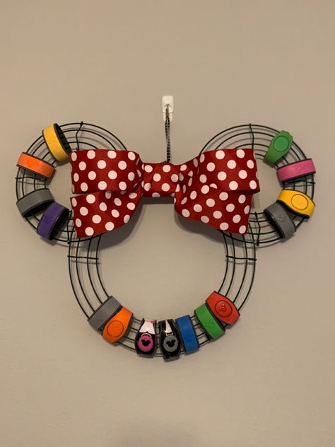 Displaying Mickey Ears On Wall, Mickey Ear Display, Hanging Disney Ears On Wall, Mickey Ear Holder, Disney Magic Band Display, Disney Pin Display, Disney Bands, Disney Themed Rooms, Mickey Mouse Wreath