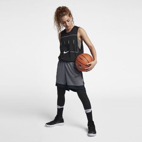 Leggings Under Shorts, Basketball Shorts Outfit, Basketball Leggings, Chill Style, Outfits Athletic, Shorts Outfits Women, Basketball Clothes, Fashion Shorts, Cute Comfy Outfits