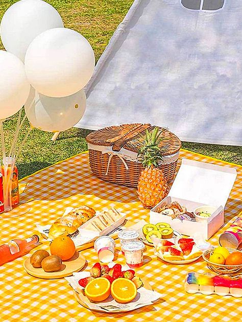 1pc Gingham Pattern Picnic Mat Picnic Theme Decor, 80s Picnic, Yellow Picnic, Nanny Ideas, Colorful Picnic, Gingham Picnic, Retro Picnic, Picnic Theme, Picnic Decorations