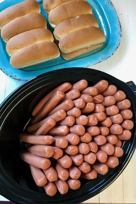 Slow Cooker Hot Dogs for a Crowd Hot Dogs For A Crowd, Concession Stand Food, Barbeque Party, Crystals Wedding, Football Snacks, Reunion Ideas, Cooking For A Crowd, Large Crowd, Summer Eating