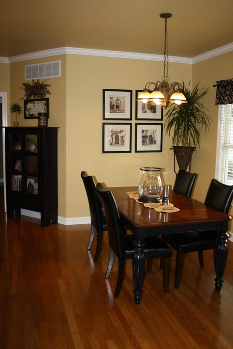 I was unsure about painting the ceiling in our kitchen the same color as the walls but I love it! Walls And Ceiling Same Color, Yellow Walls Living Room, Color Walls, Ceiling Paint, Room Color Combination, Dining Room Paint Colors, Shingle Colors, Dining Room Paint, Painting Walls