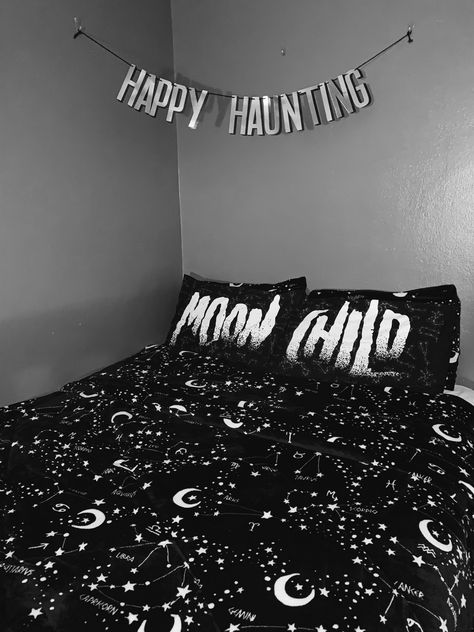 Killstar Bedroom, Moon Bedroom, Alternative Style, Spooky Vibes, Moon Flower, Bed Set, Moon Child, Dream Bedroom, Bedroom Inspo