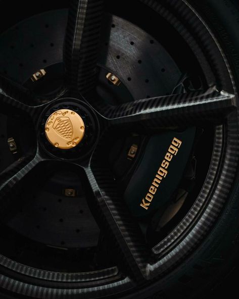 All-Carbon Koenigsegg Jesko Attack With 24K Gold Accents Is A Feast For The Eyes | Carscoops Koenigsegg Jesko Wallpaper Iphone, Koenigsegg Jesko Odin, Jesko Koenigsegg Wallpaper, Koenigsegg Agera Rs Wallpapers, Koenigsegg Wallpapers, Agera Rs, Koenigsegg Jesko, Porsche Wheels, Car Interior Design Sketch