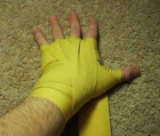 How to Wrap Hands for a Boxing Workout : 14 Steps - Instructables Hand Wrapping, Boxing Wraps, Finger Injury, Boxing Training Workout, Kickboxing Classes, Boxing Classes, Cardio Kickboxing, Professional Boxer, Kickboxing Workout