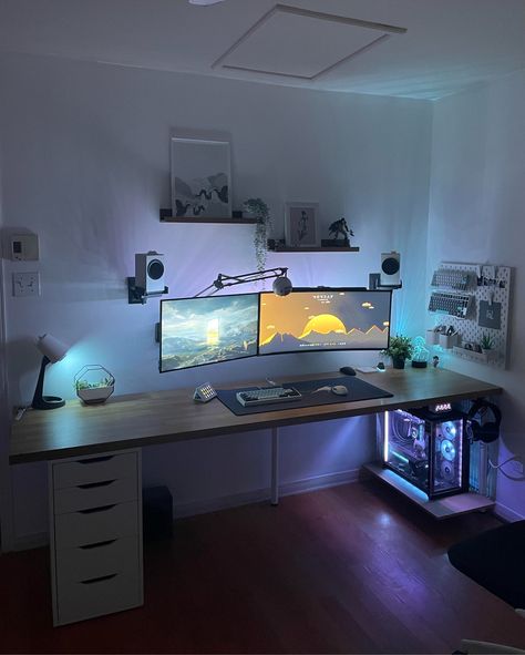 Gaming Desk Setup, Battle Station, Simple Setup, Pc Gaming Setup, Pc Table, Video Game Rooms, Room Upgrade, Gaming Room Setup, Computer Setup