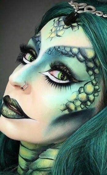 Dragon Face Makeup Halloween, Dragon Make Up Halloween, Dragon Sfx Makeup, Halloween Dragon Makeup, Medusa Face Paint, Reptile Face Paint, Dragon Face Makeup, Alligator Makeup, Snake Makeup Look