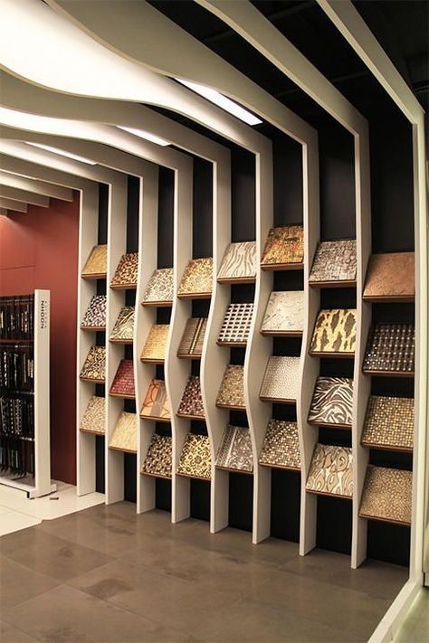 Tile Display Showroom Interior Design, Veneer Showroom Interior Design, Interior Design Showroom Display, Tile Showroom Interior Design, Veneer Display Showroom, Interior Design Exhibition Display, Material Display Showroom, Interior Designer Showroom, Interior Showroom Display