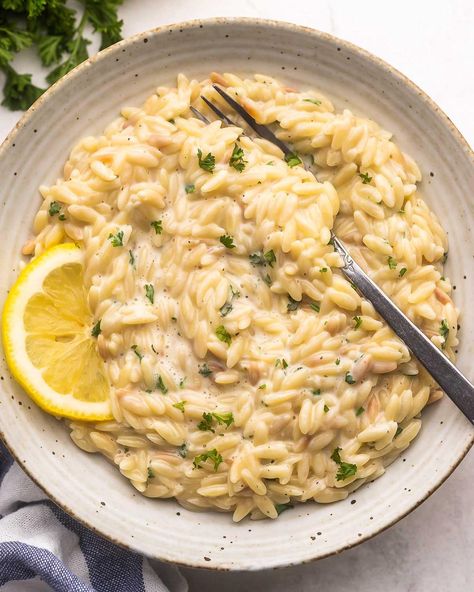 How to Incorporate Healthy Food into Your Routine Orzo Recipes Side, Orzo Dinner Recipes, Canning Plums, Parsley Juice, Easy Baked Chicken Breast, Pasta Side, Soup Video, Healthy Food Ideas, How To Cook Orzo