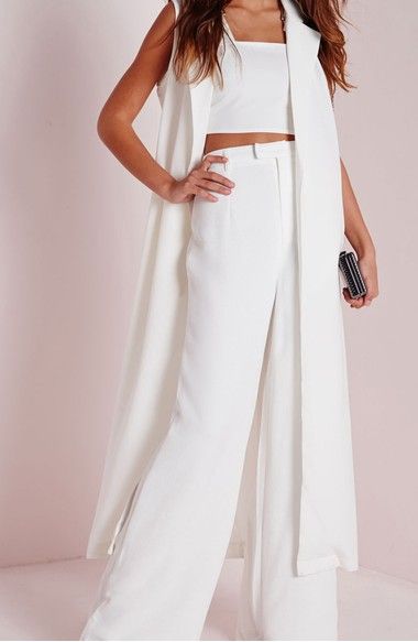 Long Kimono Outfit, Long Vest Outfit, Wide Leg Pants White, Waistcoat Fashion, White Wide Leg Pants, Trousers White, All White Outfit, Long Vest, Long Vests