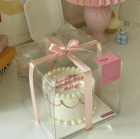 Birthday Cake Korean, Korean Birthday Cake, Small Cake Boxes, Cake Boxes Packaging, Korean Cake, Cute Birthday Pictures, Mothers Day Cake, Mini Cakes Birthday, Bakery Packaging