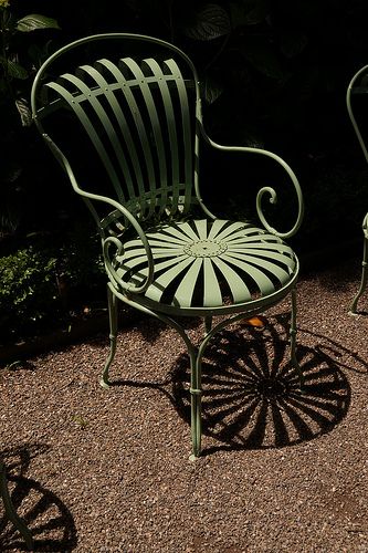 Chair | por charlottes flowers Porch Furniture, Iron Work, Garden Chairs, Porch, Dream House, Patio, Flowers, Furniture, Quick Saves