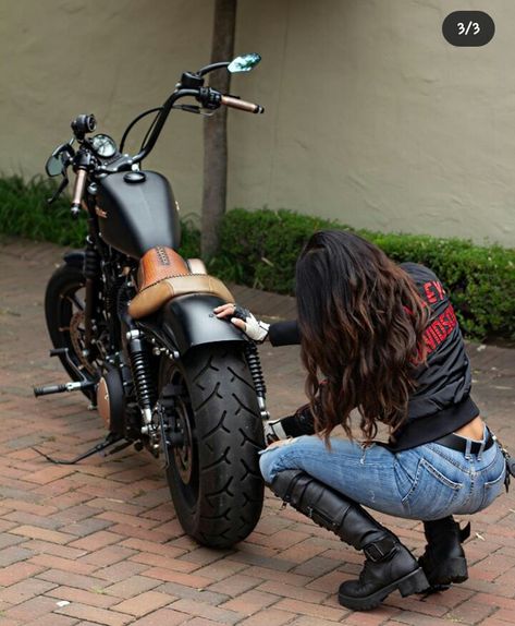 Mollie Aesthetic, Harley Women, Freedom Girl, Honda Cb 100, Antique Motorcycles, Biker Aesthetic, Bike Photography, Custom Cycles, Motorcycle Manufacturers